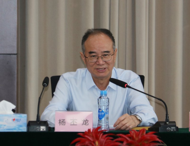 6391601462675745085398597 下载606800.jpg
