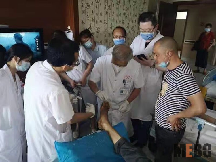 mg冰球突破豪华版(试玩)官方网站