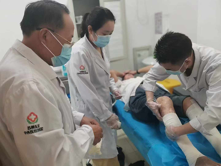 mg冰球突破豪华版(试玩)官方网站